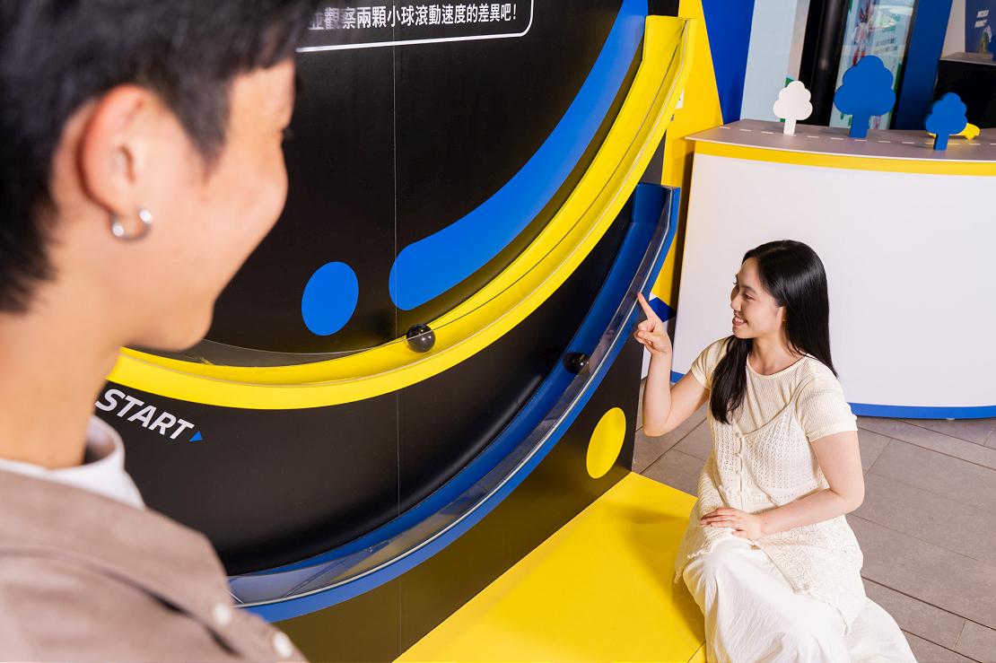 MICHELIN 260416 3 1 W1110